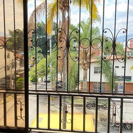 E2 Comodo Y Amplio Apartamento En Laureles Estadio 120 Mts2 Medellín Dış mekan fotoğraf