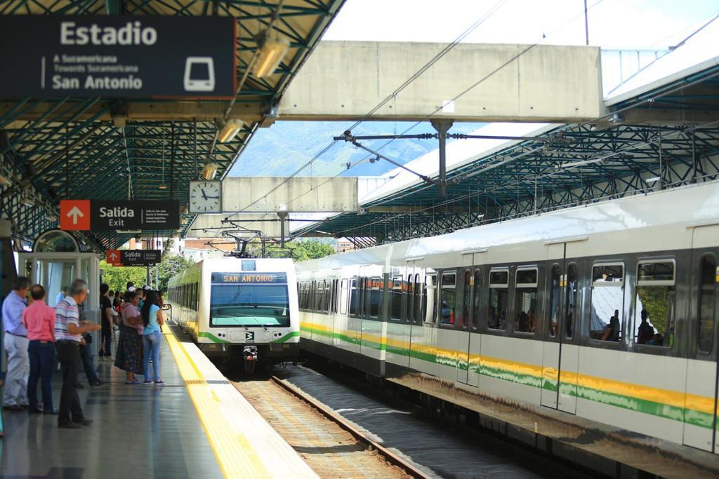 E2 Comodo Y Amplio Apartamento En Laureles Estadio 120 Mts2 Medellín Dış mekan fotoğraf